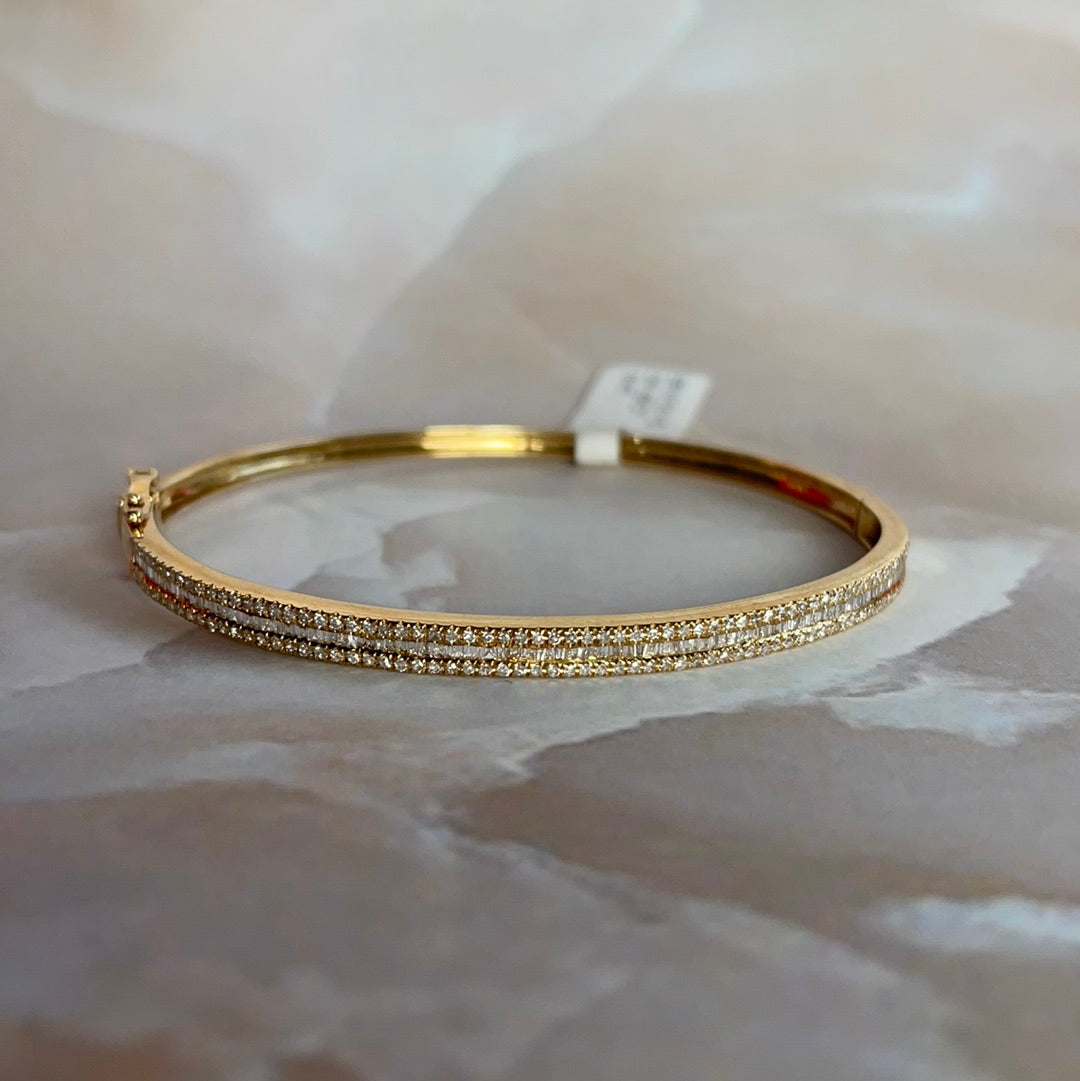 Romina Bangle in Yellow Gold