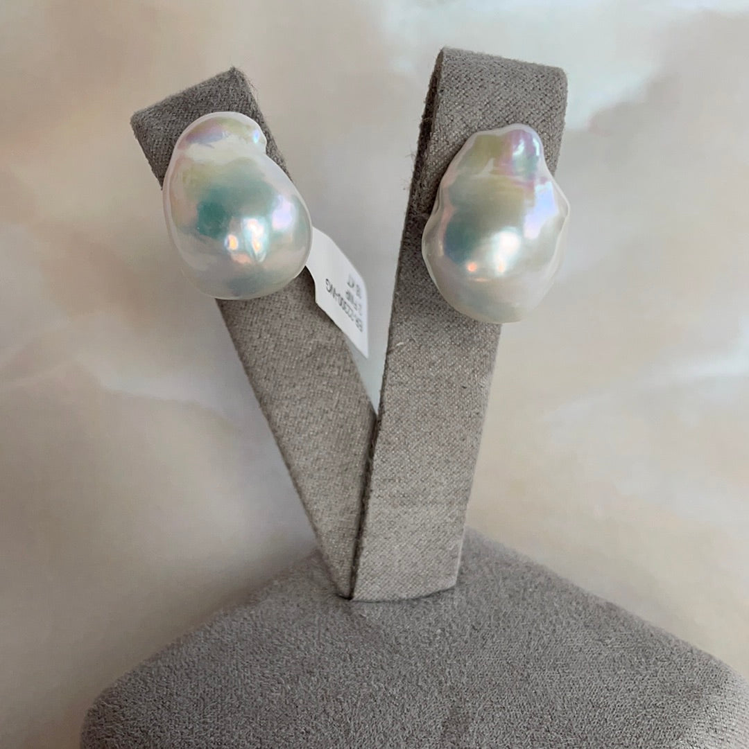 Baroque Pearl Earrings